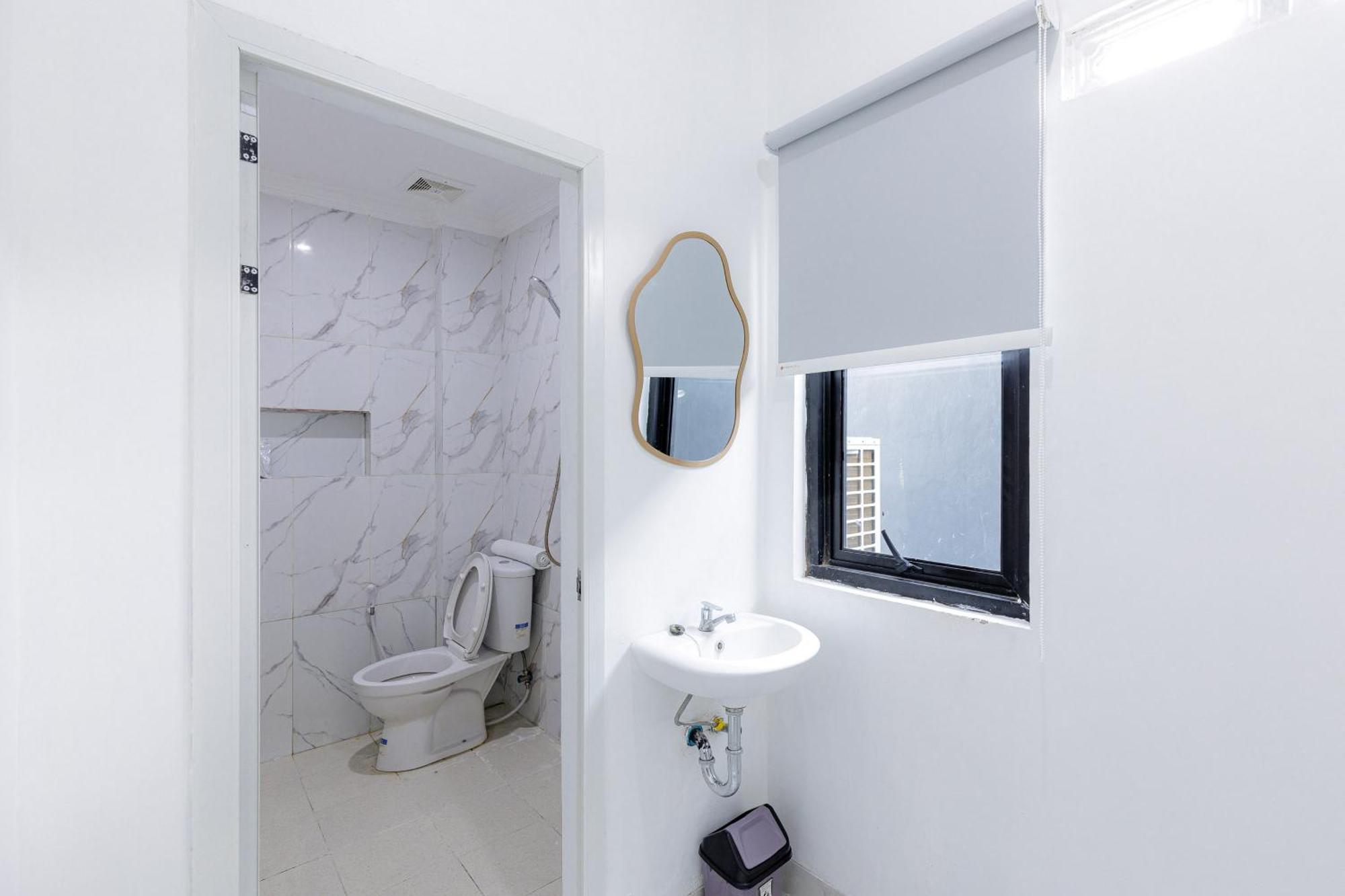 Urbanview Hotel Amira Syariah Bogor Pamoyanan Ngoại thất bức ảnh