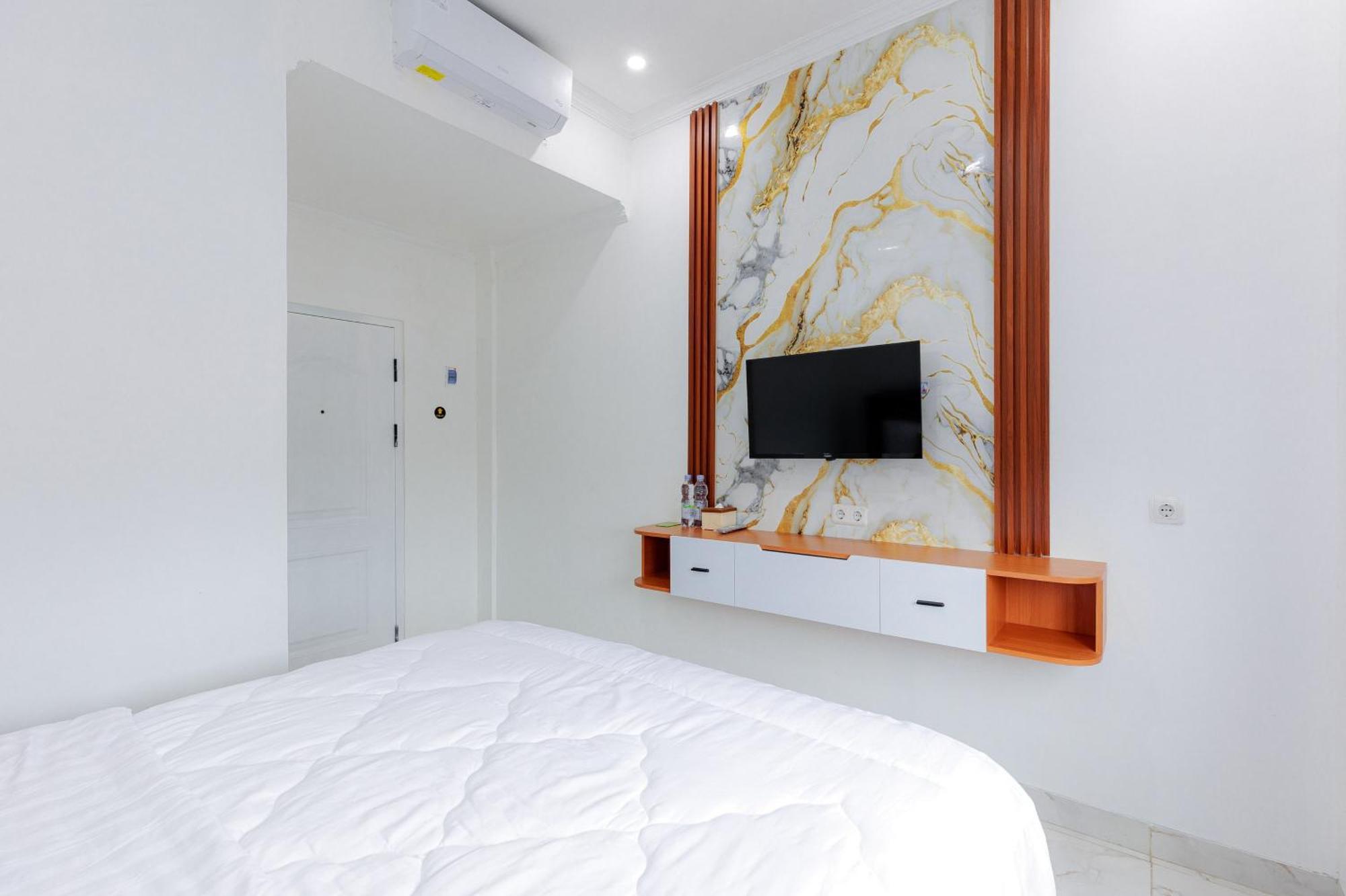Urbanview Hotel Amira Syariah Bogor Pamoyanan Ngoại thất bức ảnh