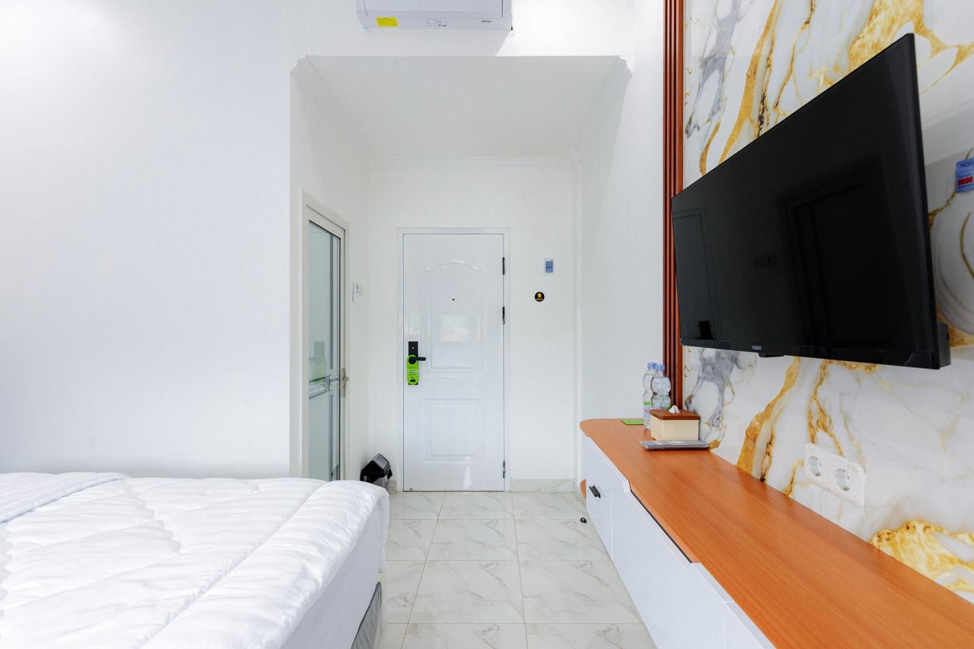 Urbanview Hotel Amira Syariah Bogor Pamoyanan Ngoại thất bức ảnh