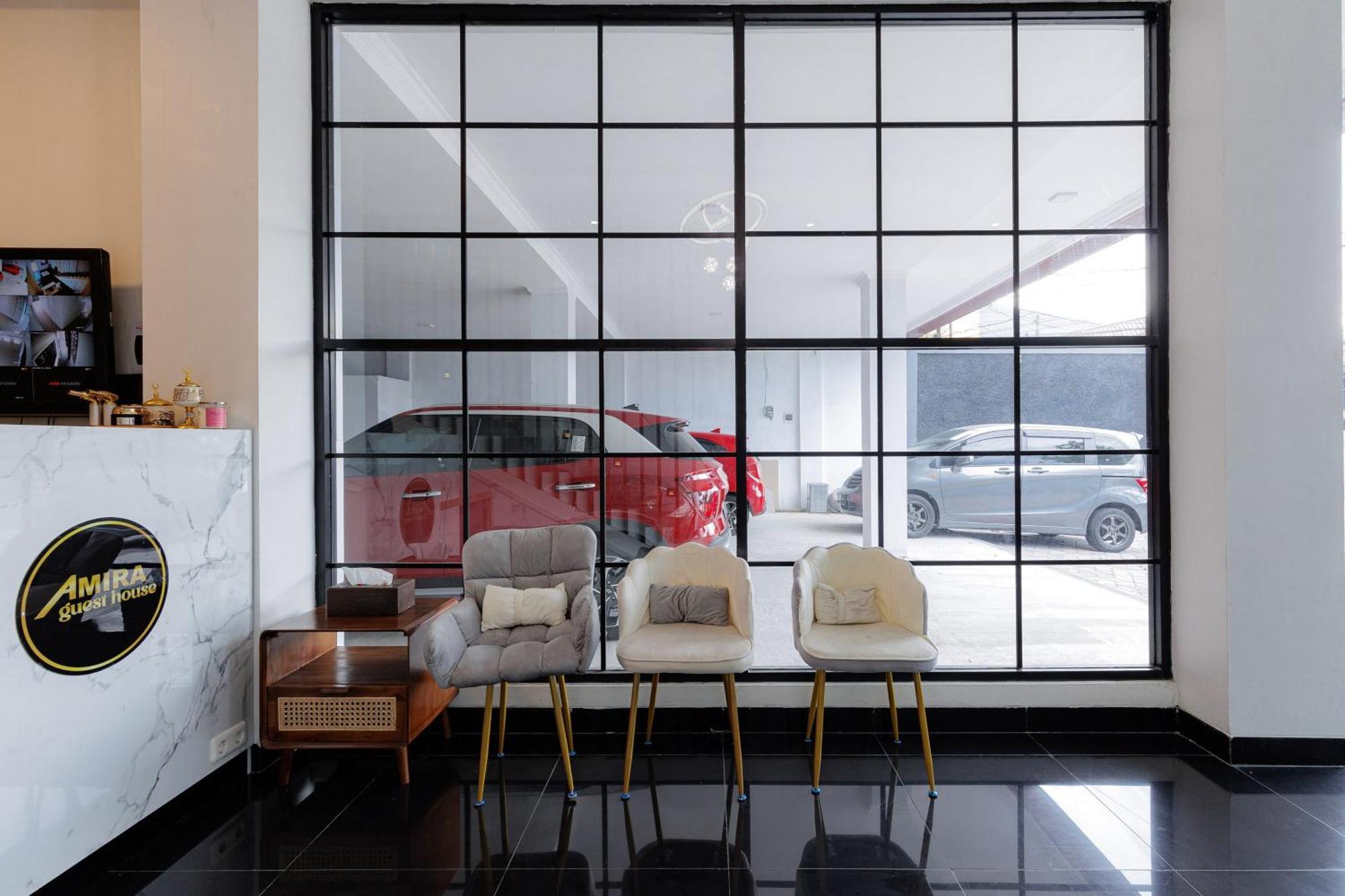 Urbanview Hotel Amira Syariah Bogor Pamoyanan Ngoại thất bức ảnh
